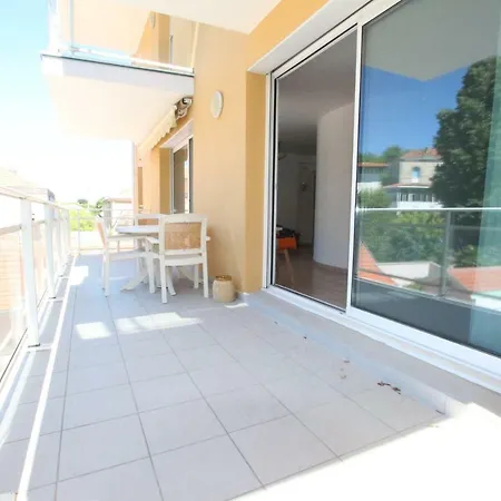 Apartment Grand Appt T2 Terrasse Sud + Pkg - 150m De La D'eyrac *